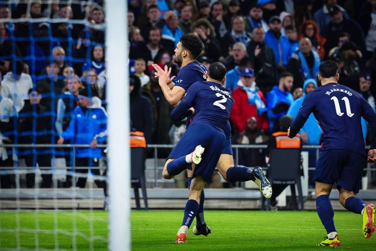 罗马诺：卢克曼是加拉塔萨雷冬窗引援目标，目前处于关注阶段（罗马诺：加拉塔萨雷将卢克曼列为冬窗引援目标，正处考察阶段）