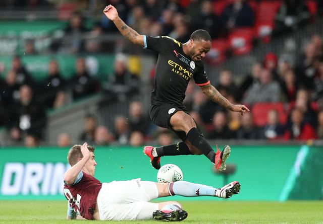 每体：由于拉什福德未来不确定，巴萨关注努萨、福法纳和马拉（每体：拉什福德前景未明，巴萨将目光投向努萨、福法纳与马拉）