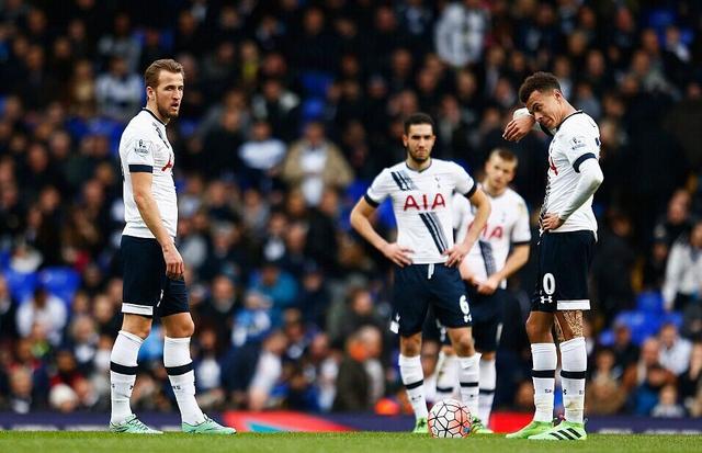 永不言弃，李可赛后社媒：我们将团结一心，战至终章（绝不放弃！李可赛后社媒：众志成城，拼到最后一刻）