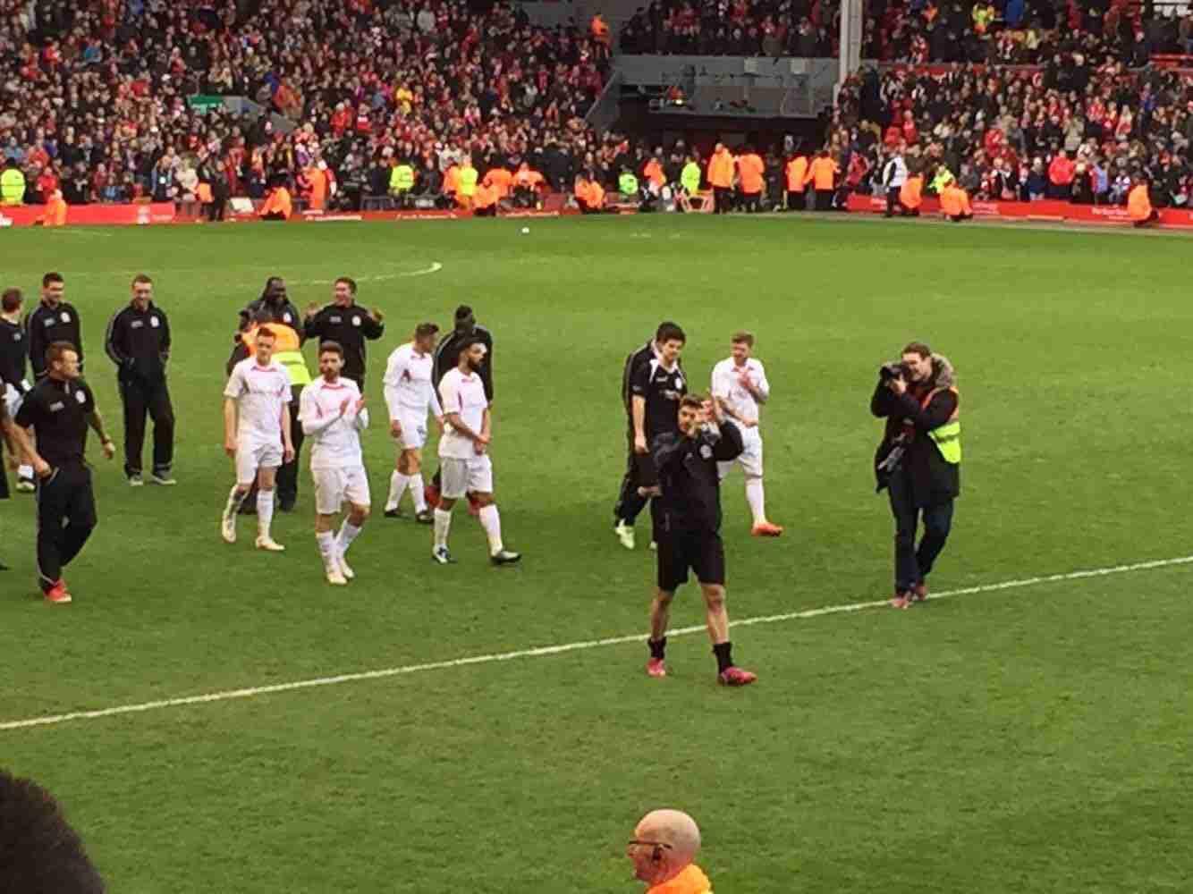 篮球篮网进攻端突然断电，惨遭逆转（篮网进攻短路，痛失好局遭逆转）