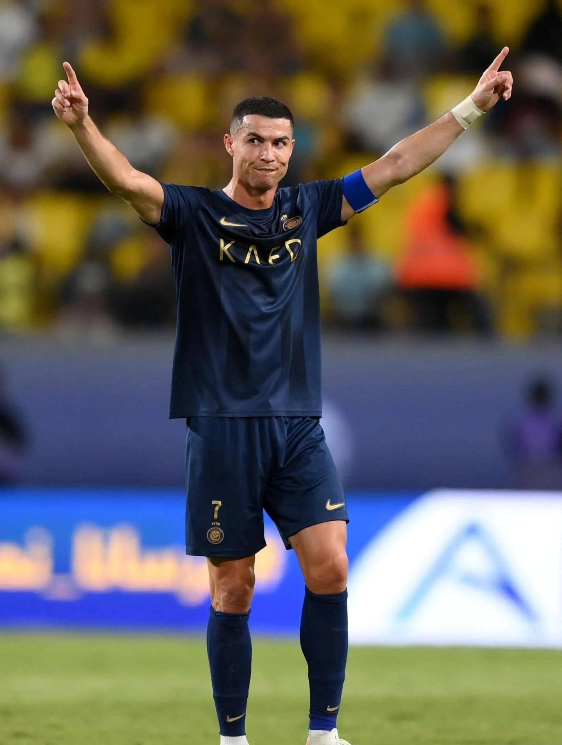 FC首尔官方：我们向球迷致歉，亚冠战绩低迷理应接受批评（FC首尔发布声明：就亚冠表现不佳向球迷致歉，坦承应当接受批评）