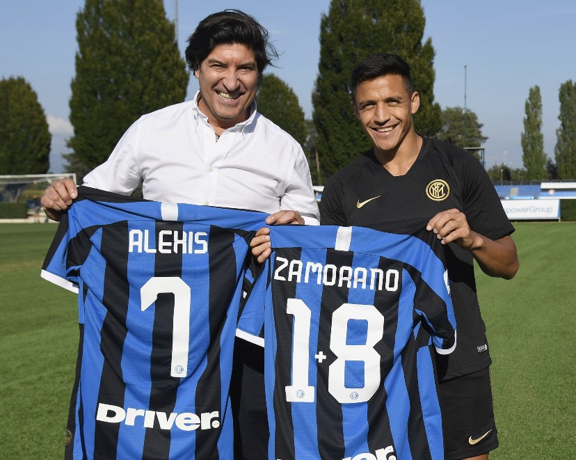 独领风骚，目前欧冠前8球队英超占4席，其余四大联赛各出1队（欧冠八强英超占半壁江山，其余四大联赛各一队入围）