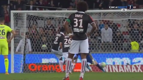 TA：因凡蒂诺被指控多次公开支持特朗普，违反FIFA政治中立义务（报道：因凡蒂诺被指多次公开支持特朗普，或违反FIFA政治中立义务）