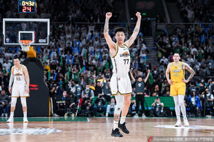 率队夺冠后，梅西蝉联美职联年度MVP（夺冠加身，梅西连续两年荣膺美职联年度MVP）