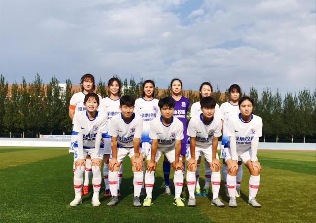 本世纪德甲戴帽数前10：莱万384场16次第1，凯恩76场10次第3（德甲本世纪帽子戏法榜前十：莱万384场16次居首，凯恩76战10次列第3）