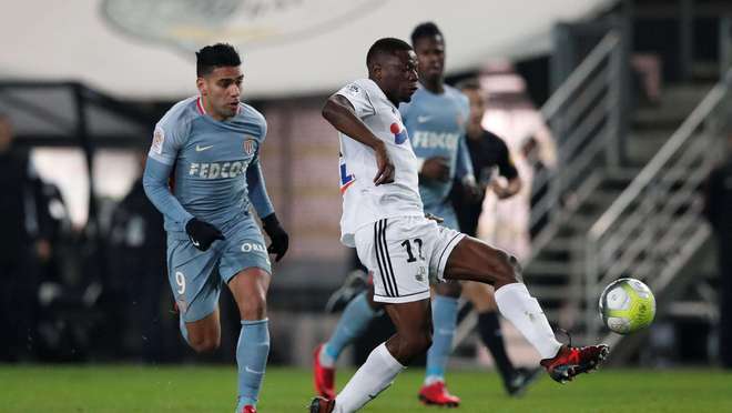 欧联前瞻：萨格勒布迪纳摩近2场狂丢7球，贝蒂斯5轮不败（欧联展望：萨格勒布迪纳摩近两战丢7球，贝蒂斯近五轮不败）