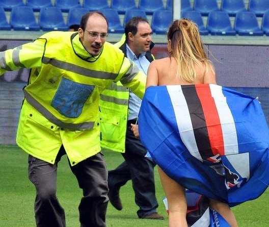 WTT总决赛：王楚钦／孙颖莎3-0横扫松岛辉空／张本美和晋级决赛（WTT总决赛：王楚钦／孙颖莎3-0完胜松岛辉空／张本美和挺进决赛）