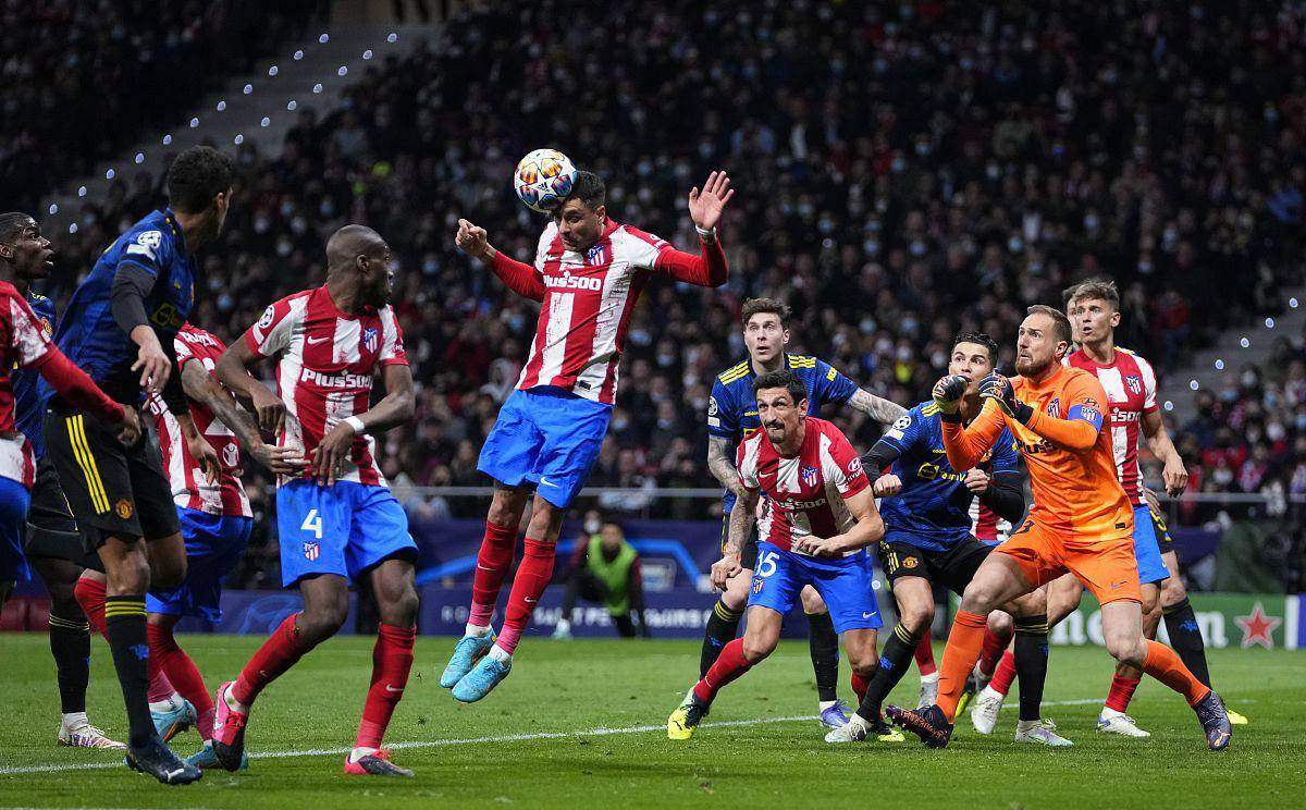 荷甲半场：范德霍恩争议破门，乌德勒支暂1-0埃因霍温（荷甲半场战报：范德霍恩争议进球，乌德勒支暂时1-0领先埃因霍温）