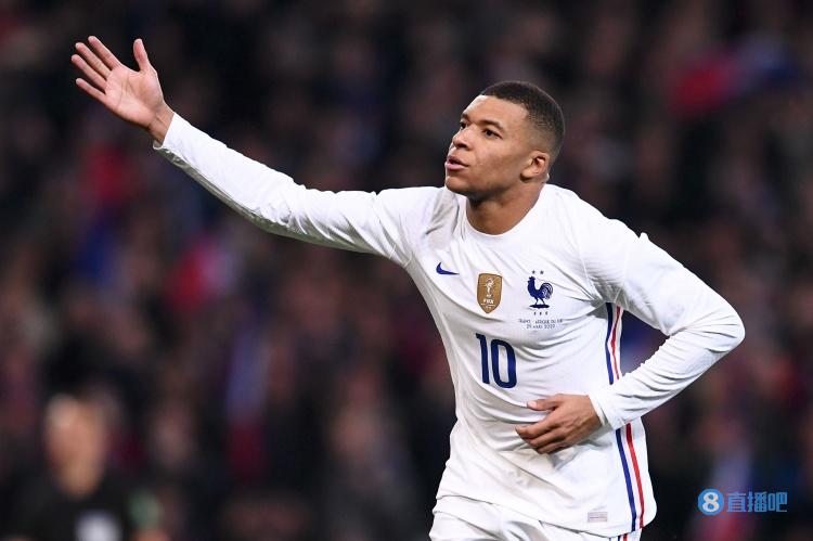 西甲为约20名待业的教练举办了专题培训：塞蒂恩、莫雷诺在列（西甲为约20位待业主帅开设专题培训班，塞蒂恩与莫雷诺在列）