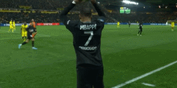 7分钟3球，姆巴佩追平萨拉赫成为欧冠历史最快戴帽球员（7分钟戴帽！姆巴佩追平萨拉赫，并列欧冠历史最快帽子戏法纪录）